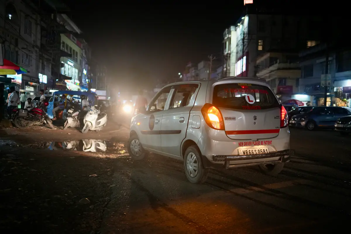 Driving school Hasimara — T.K. Singh Motor Driving Training School free pickup service